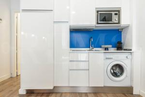 Central apartment by Picasso Museum by REMS