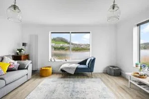 Swan's Nest - Slapton