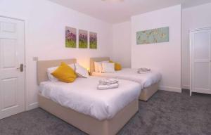 Rydal house 2 bedroom house with upstairs bathroom