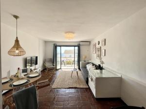 Dona Lola Lupita 1 bedroom duplex apartment with sea views between Fuengirola and Marbella