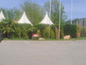 Campings Chalet pour 5 personnes equipe sur emplacement privatif dans camping 4 etoiles appartenant et gere par un particulier : photos des chambres