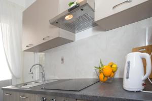 L&S Superior Apartment with Balcony & Free Parking near Old Town and Bačvice Beach