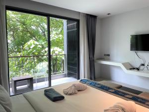 Emerald Terrace Apartments by Lofty