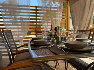 Mobile Home Saky, Biograd na Moru