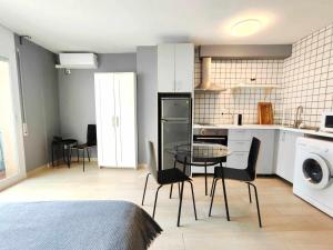Mazi Apartments Suite