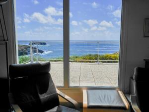 Maison familiale spacieuse face mer à Belle-Île - FR-1-418-204