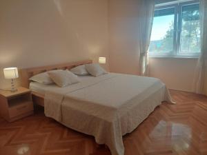 One-Bedroom Apartment - Ground Floor room in Apartments Zulim