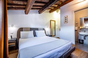 Double or Twin Room - Attic