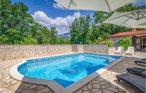 Beautiful Apartment In Jadranovo With 3 Bedrooms, Wifi And Outdoor Swimming Pool