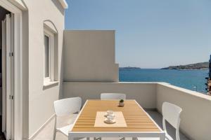 Friendly Nomads Marion Suite