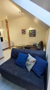 Beachfront Art Gallery Mansard One Bedroom Suite in Historic Bath-House