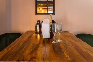 Appartements Love industrie & spa - Suite Romantique en Alsace - Terrasse et garage : photos des chambres