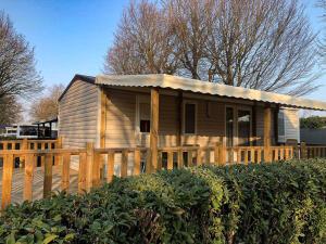 Campings L'Oasis des Dombes : photos des chambres