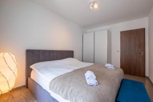 Modern Apartment 3 with Parking next to Bulgaria Mall