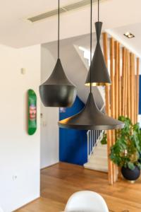 Artful City Loft with Rooftop Terrace, Near Beach