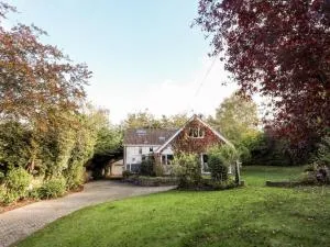 Queen's Cottage - 老科尔温