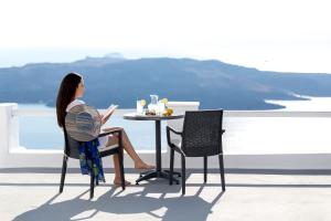 Sun Suite with Hot Tub and Caldera View