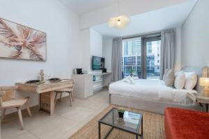 Stylish studio with Tropical fair in Dubai Marina