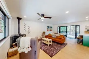 Piney Point - Mountain Ranch