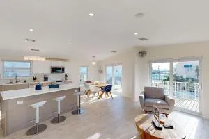 Lime in the Coconut - Marathon Airport