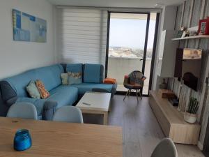 Torre DArenas, playa Victoria, piscina y parking