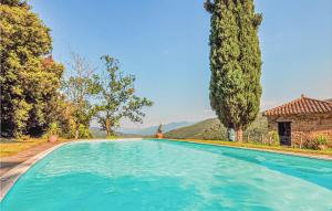 Maisons de vacances Nice Home In Taulis With Outdoor Swimming Pool, Wifi And 3 Bedrooms : photos des chambres