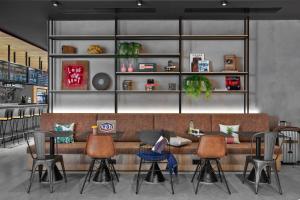 Hotels Moxy Lyon Airport : photos des chambres