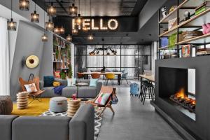 Hotels Moxy Lyon Airport : photos des chambres