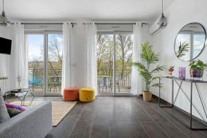 Appartements Lyon Cite-La suite Passerelle avec balcon-Caluire : photos des chambres