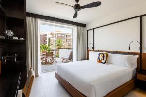 King Room with Terrace room in Hotel Riomar Ibiza a Tribute Portfolio Hotel