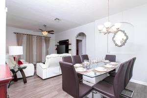 Windsor Dream – 3BR Family Resort 5 Min to Disney