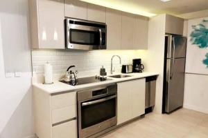Luxe Beachfront Living - Premium Comfort -A