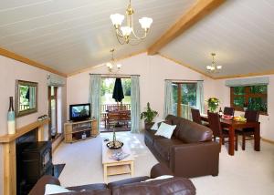 Upton Lakes Lodges