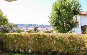 Maisons de vacances 3 Bedroom Lovely Home In Hendaye : photos des chambres