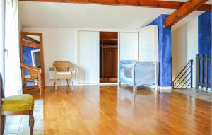 Maisons de vacances 3 Bedroom Lovely Home In Hendaye : photos des chambres