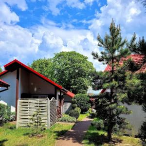 Ferienhaus in Dziwnw mit Terrasse, Garten und Grill