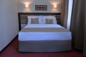 Two-Bedroom Apartment room in Minotel Barsam Suites
