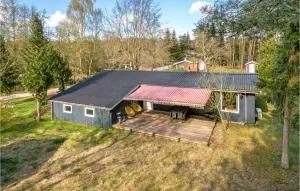 Lovely Home In Kolind With Kitchen - Nimtofte