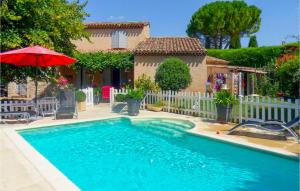 obrázek - Awesome Home In Venelles With Outdoor Swimming Pool, Wifi And 3 Bedrooms