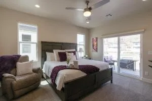 Peekaboo Canyon-4Bed, 3Bath, Hot tub, deck - Cane Beds
