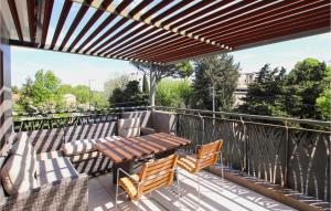 Maisons de vacances Awesome Home In Avignon With 5 Bedrooms, Wifi And Private Swimming Pool : photos des chambres