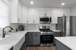Williams Bay House - Cherry Street Retreat