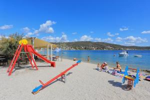 Seaside apartments with a swimming pool Sevid, Trogir - 21163