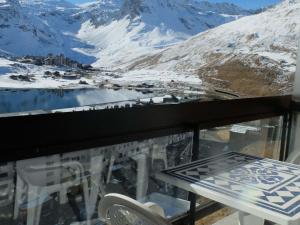 Studio lumineux au pied des pistes avec balcon à Tignes - FR-1-502-495