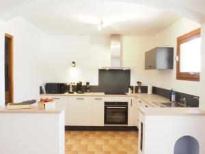 House in Vaison-la-Romaine with Pool