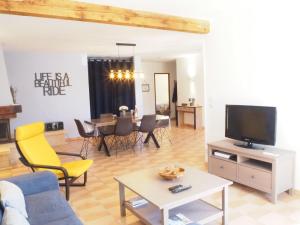 House in Vaison-la-Romaine with Pool