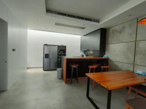 Milo Modern Five-Bedrooms Villa