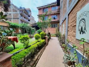 Pradhan House - Home Stay with Garden - Changunarayan