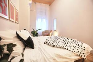 Unwind in Style w SAUNA dsgn 2BR Home