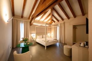 Junior Suite with Balcony room in Villa Nicolli Romantic Resort